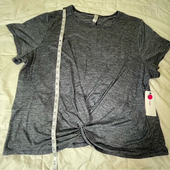 NWT Blue Heather Twist Front Women's Top 3XL - Picture 4 of 11